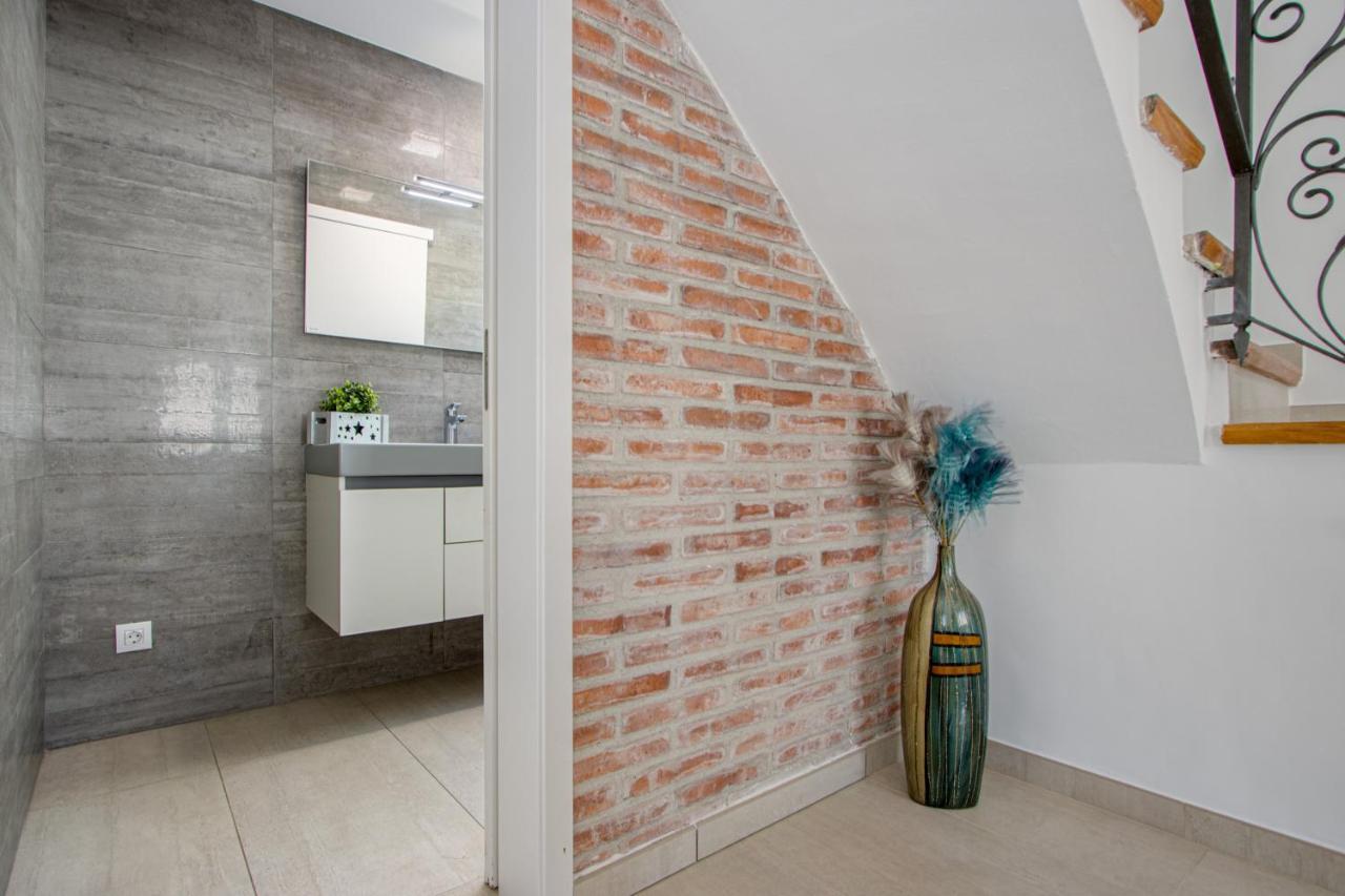 Goldhome - New House With Private Heated Pool, Parking, Wifi, Games Room Empuriabrava Eksteriør billede