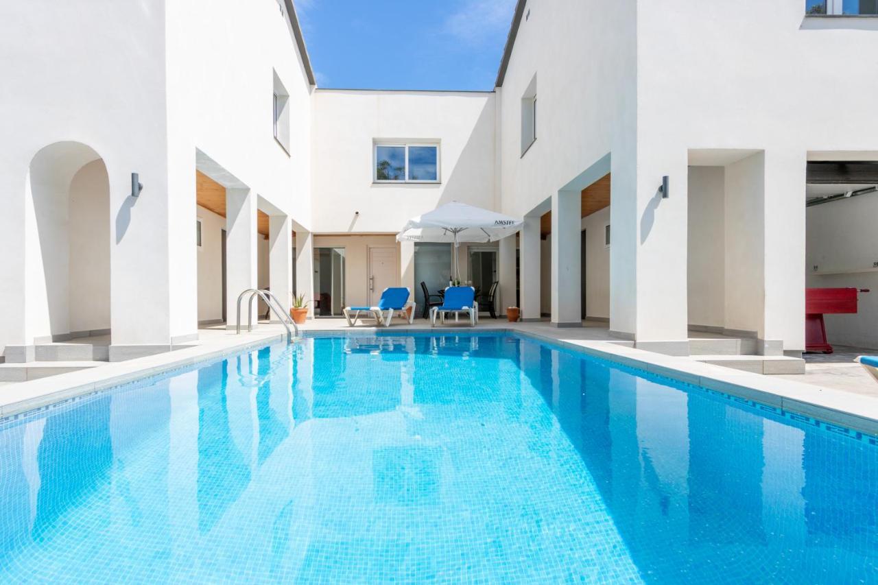 Goldhome - New House With Private Heated Pool, Parking, Wifi, Games Room Empuriabrava Eksteriør billede