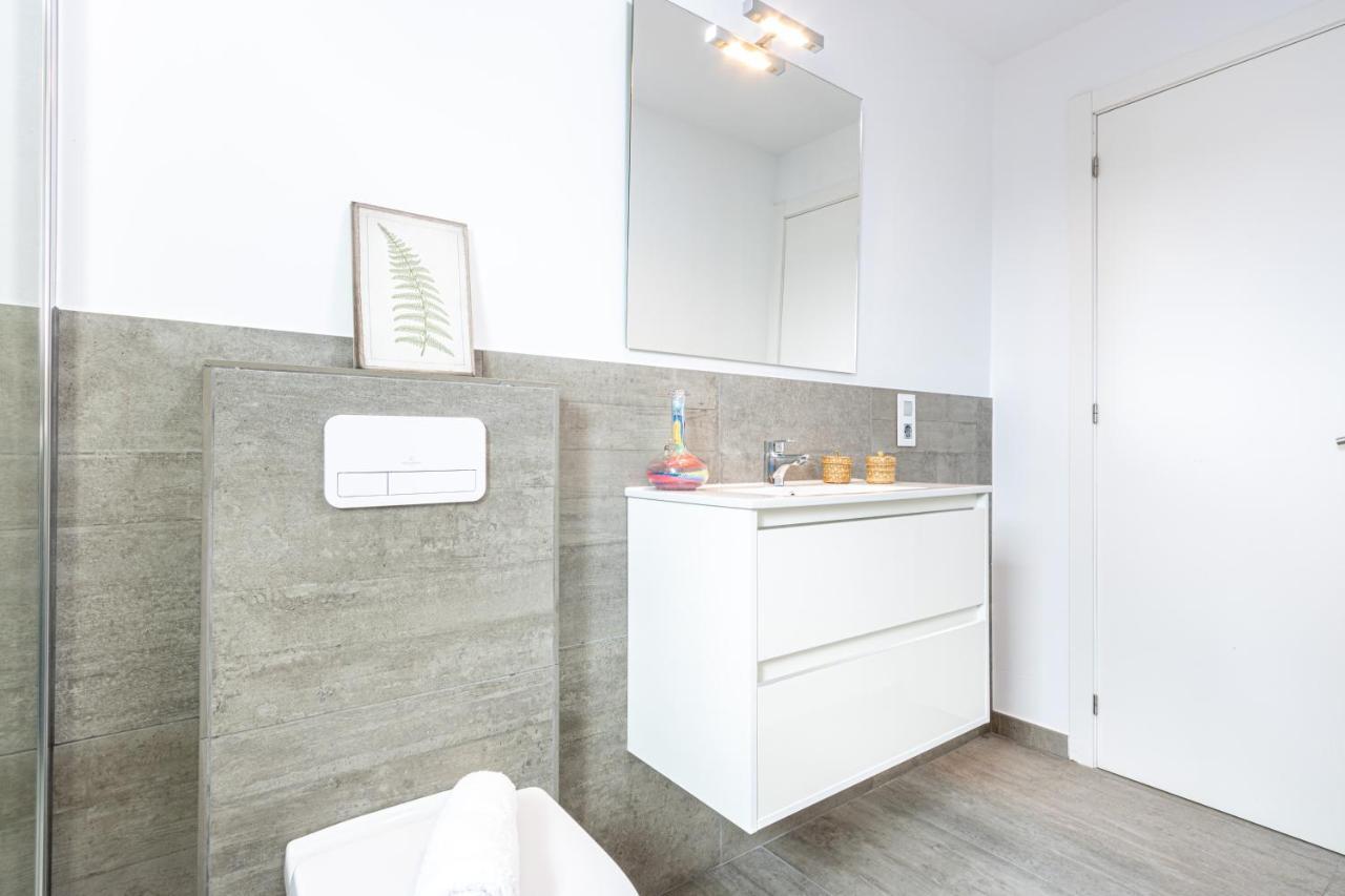 Goldhome - New House With Private Heated Pool, Parking, Wifi, Games Room Empuriabrava Eksteriør billede