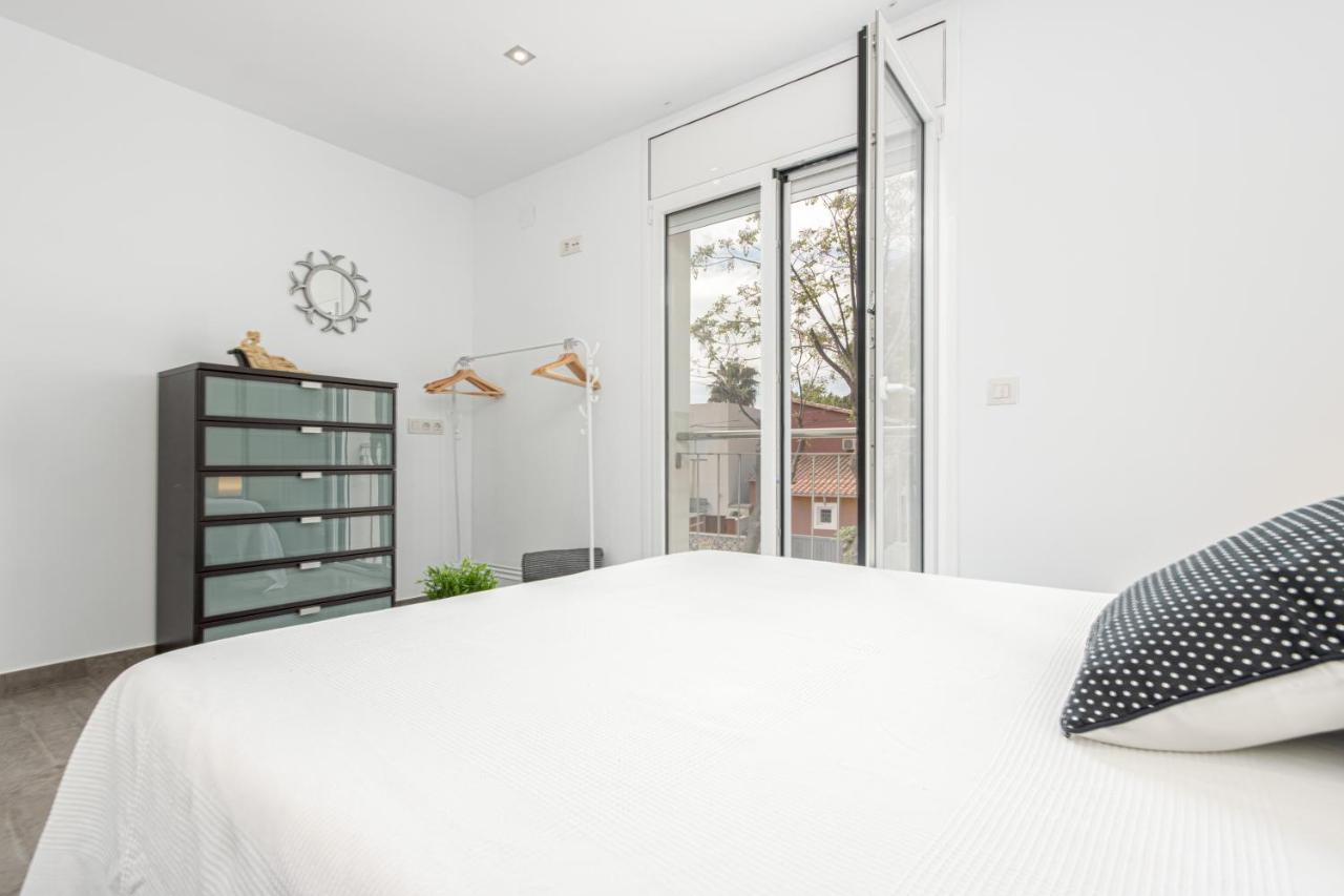 Goldhome - New House With Private Heated Pool, Parking, Wifi, Games Room Empuriabrava Eksteriør billede