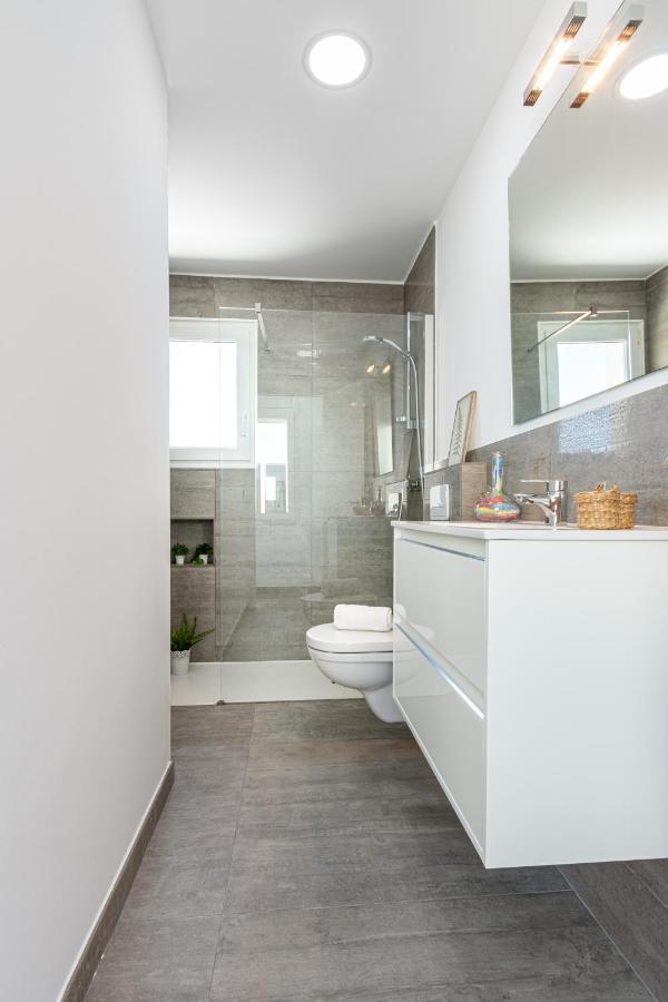 Goldhome - New House With Private Heated Pool, Parking, Wifi, Games Room Empuriabrava Eksteriør billede