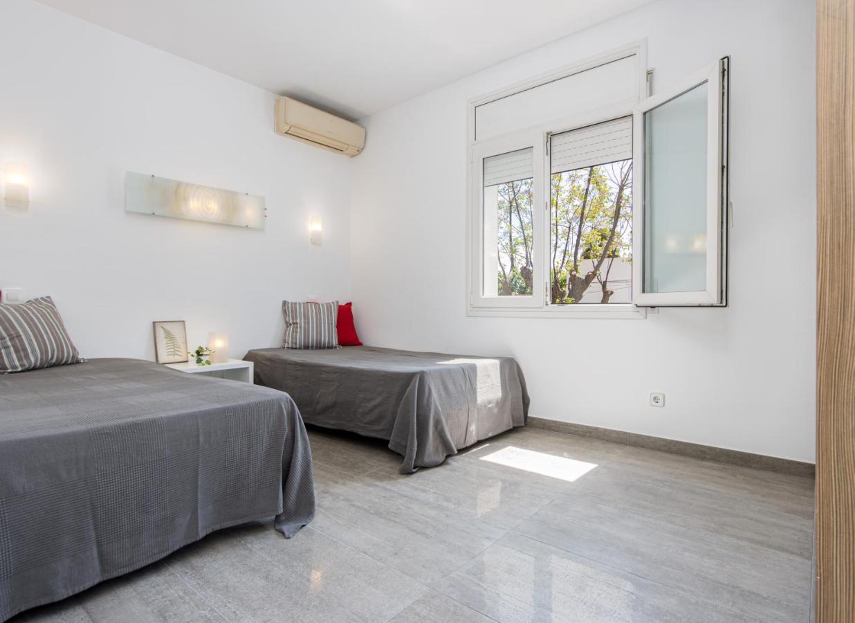 Goldhome - New House With Private Heated Pool, Parking, Wifi, Games Room Empuriabrava Eksteriør billede